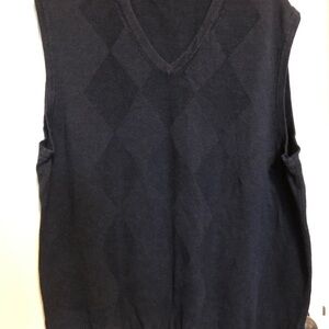 Van Heusen Men's Dark Gray V-Neck Sweater Vest